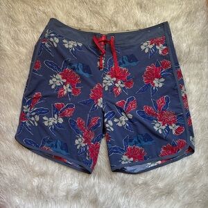 Patagonia Red and Blue Floral Men’s  Swim Shorts Size 34